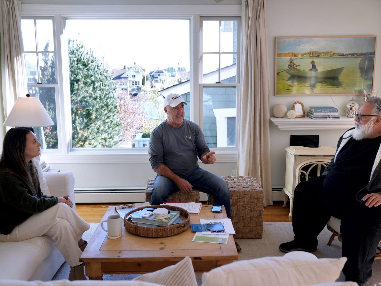 Remote Work Vacation Rental Packing Checklist